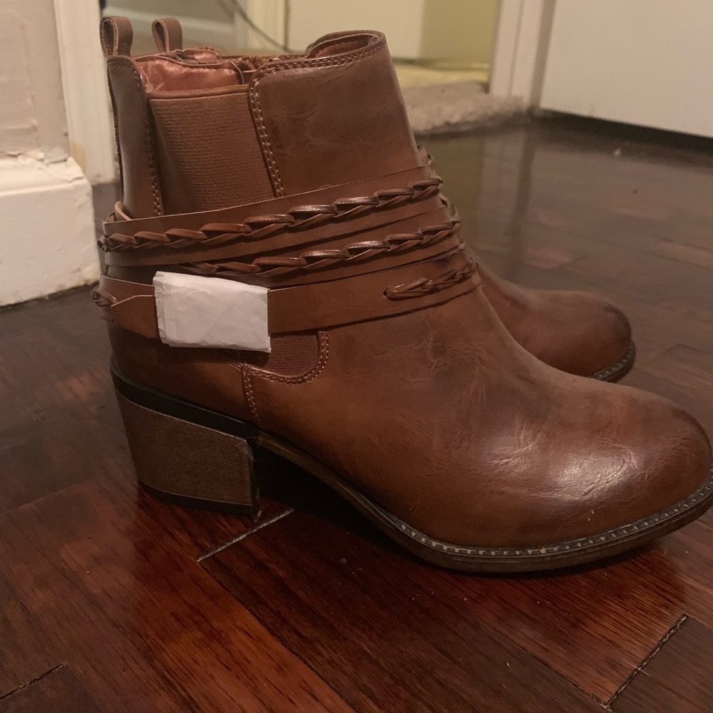 Cute boutique boots